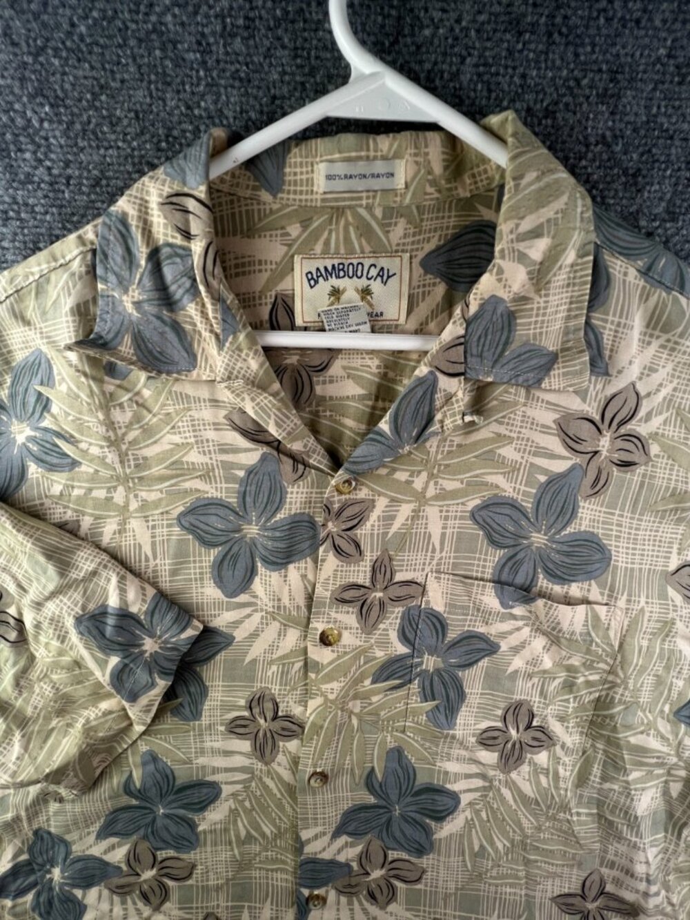Bamboo Cay Shirt Mens Large Beige Blue Hawaiian Camp Rayon Short Sleeve Floral